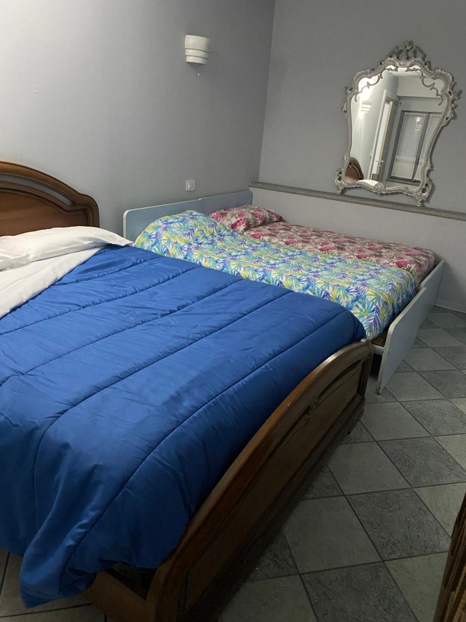 Bed and Breakfast La Casa Di Cate & Adry Envie Exterior foto