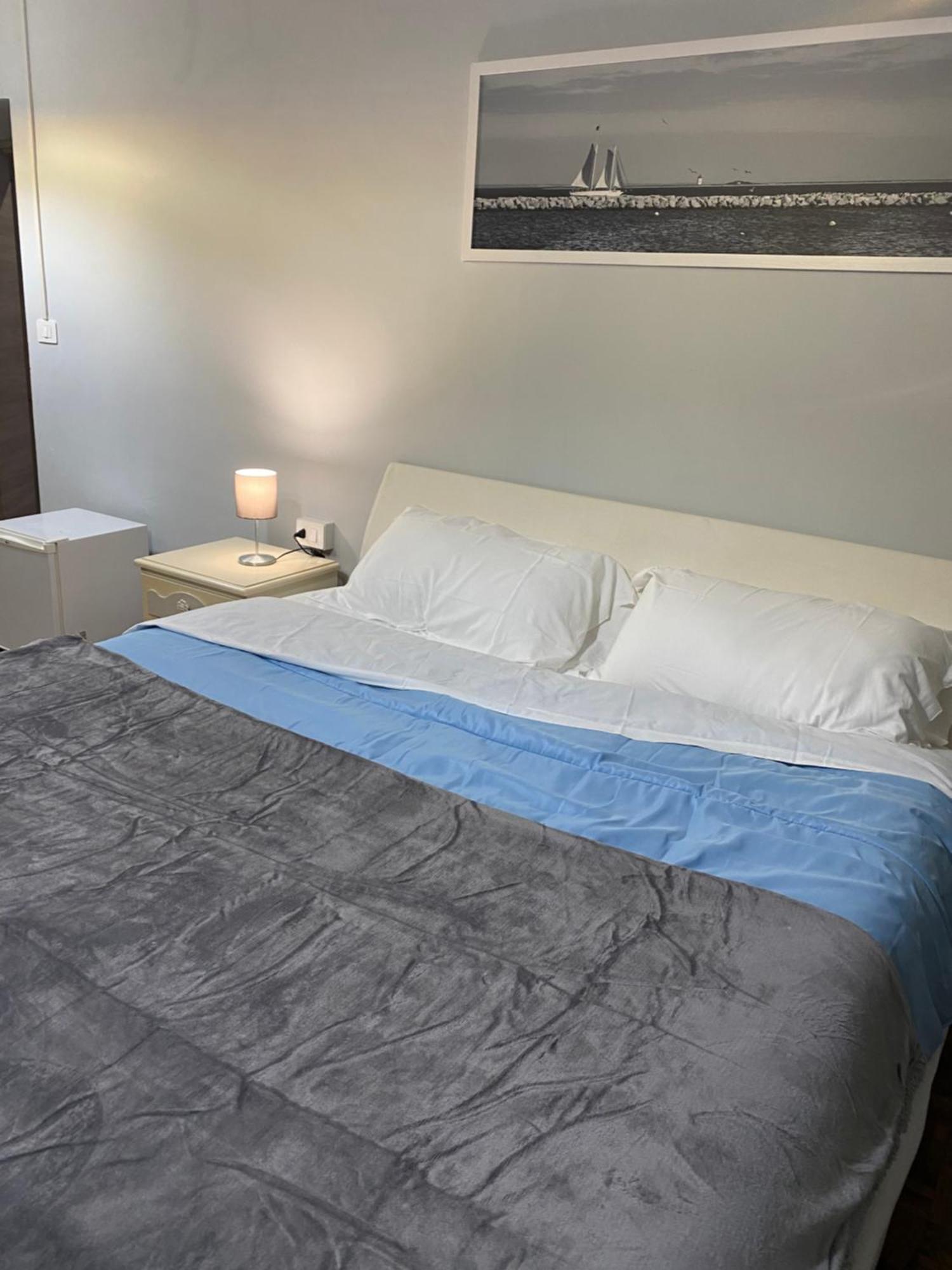 Bed and Breakfast La Casa Di Cate & Adry Envie Exterior foto