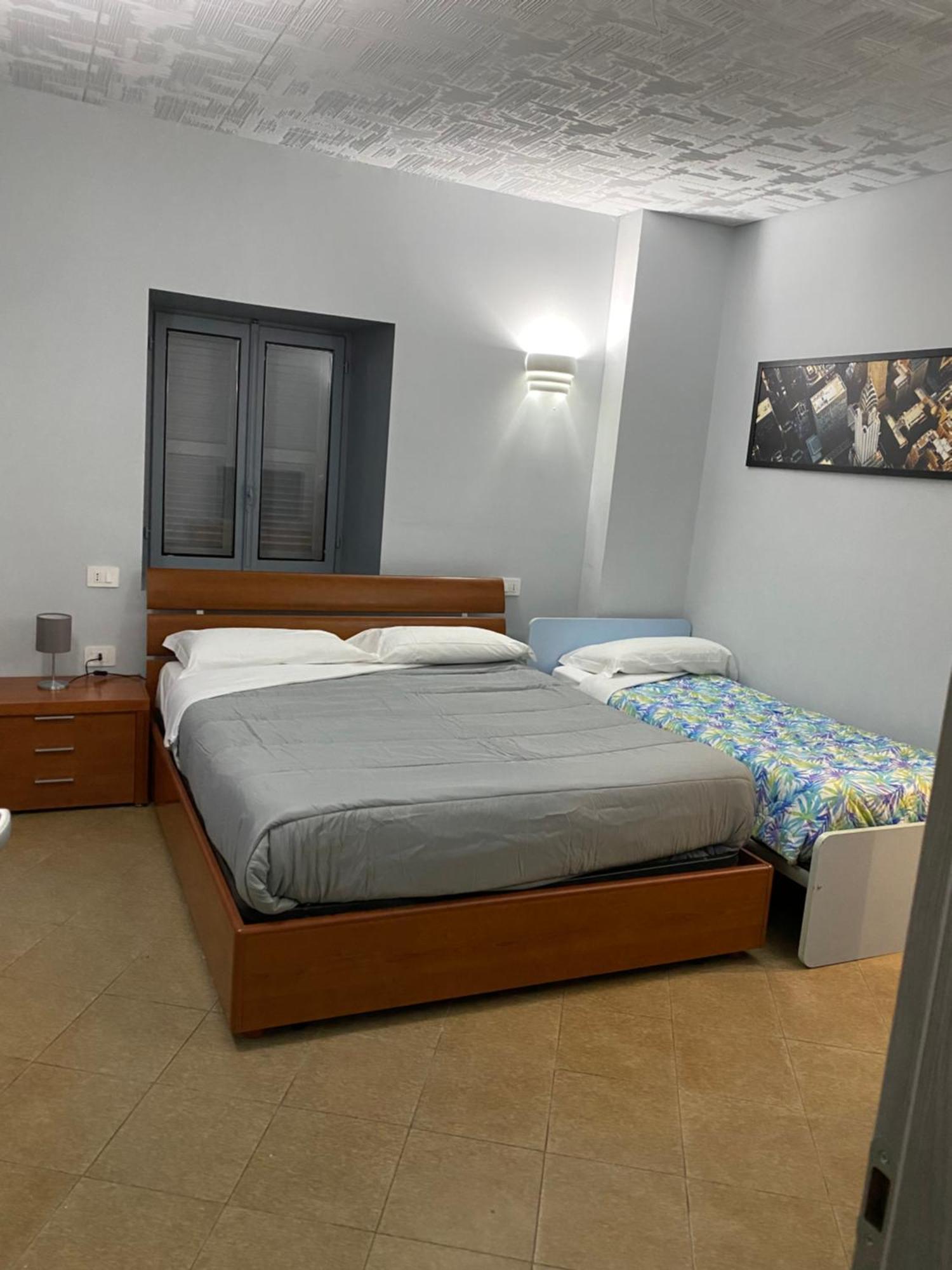 Bed and Breakfast La Casa Di Cate & Adry Envie Exterior foto