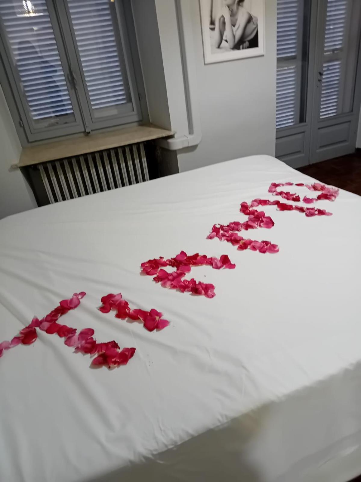 Bed and Breakfast La Casa Di Cate & Adry Envie Exterior foto